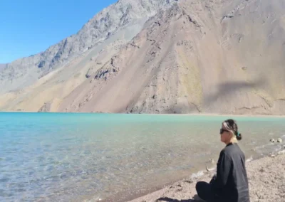 Embalse El Yeso en verano – Agua turquesa
