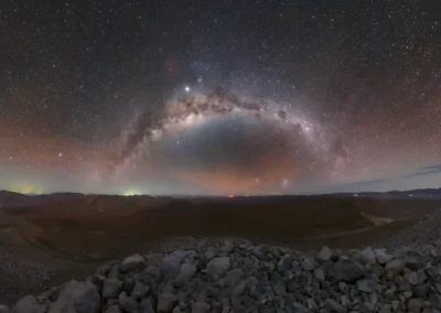 Cielo profundo del desierto de Atacama visto en el tour astronómico